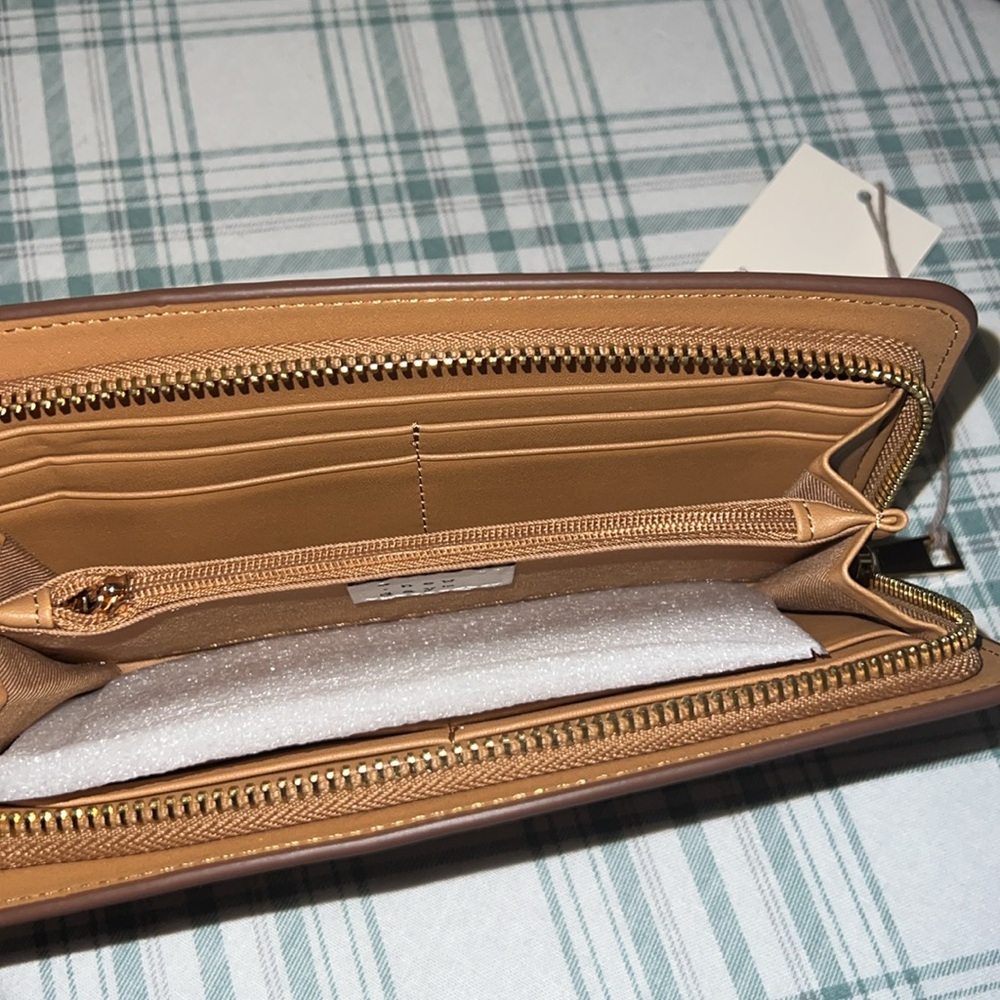 Wallet - Picture 3 of 3